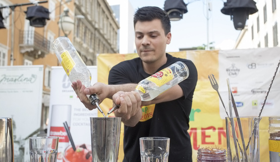 Udruga barmena Hrvatske poziva zainteresirane da im se pridruže na natjecanju Havana Junior Barmen Cup 2019., koje se ove godine održava 9. svibnja u Champagne baru Pommery na Korzu. / Foto: barmen.hr