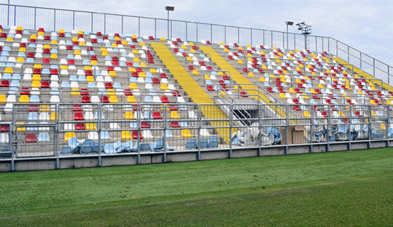 Počela zamjena stolica na istočnoj tribini stadiona HNK Rijeka