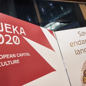 Očuvanje čakavštine uz pomoć umjetne inteligencije i predstavljanje tradicionalne hrvatske glazbe u suvremenim jazz aranžmanima, obilježili su predstavljanje projekta Rijeka 2020 u Strasbourgu gdje je od 6. do 8. studenog održan 35. kongres lokalnih i regionalnih vlasti Europe.