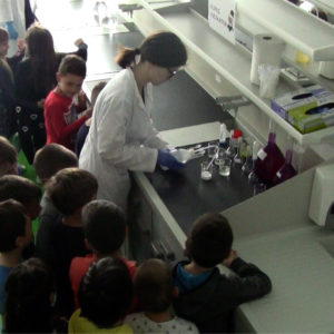 Među dodatnim kriterijima odabira kandidati je i sudjelovanje u projektima popularizacije znanosti