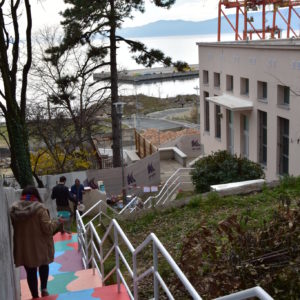 Stube Malika Tintilinića pored OŠ Pećine