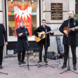 Klapa Intirga