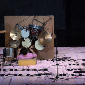 Koncert benda koji gleda u krivom smjeru (1)