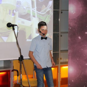 Otkrivanje biste Jurija Gagarina - Astronomski centar