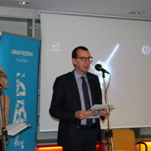 Otkrivanje biste Jurija Gagarina - Astronomski centar