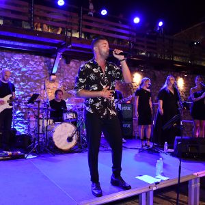 Na rasprodanoj Gradini Damir Kedžo održao povratnički koncert