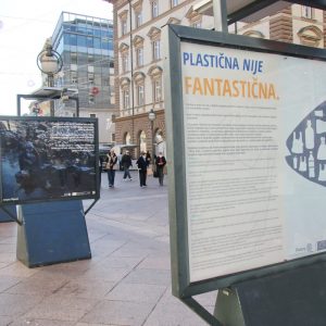 Izložba na Korzu o štetnosti plastike