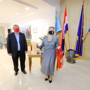 Leonora Surian Popov