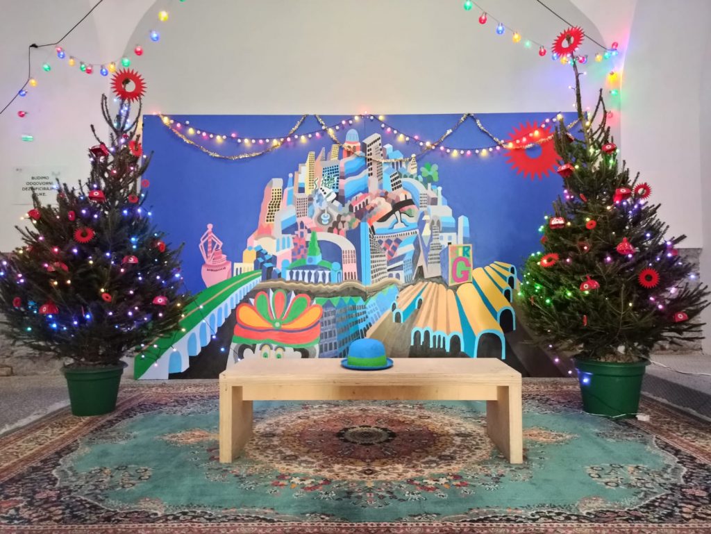 U uređenju fotokutka sudjelovale su studentice APURI-ja Ivana Babić i Nikolina Janjić