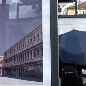 Izložba Nevidljivi trgovi na postamentima (1)