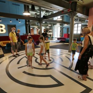 Tobogan 2021 - vođena šetnja Dječjom kućom