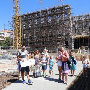 Tobogan 2021 - vođena šetnja Dječjom kućom drugi dan