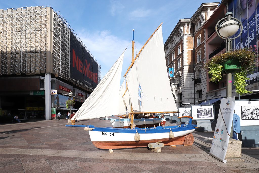 Tradicijske barke uplovile na Korzo u sklopu festivala Fiumare