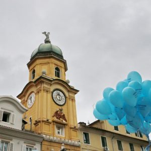 Puštanjem plavih balona obilježen Svjetski dan svjesnosti u autizmu