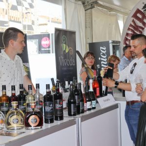 Međunarodni eno-gastro festival WineRi