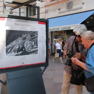 Izložba fotografija Rijeka ispred kamere na Korzu