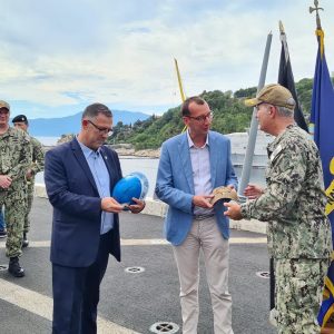 Posjet brodu Američke ratne mornarice USS Arlington u brodogradilištu Viktor Lenac