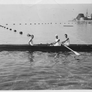 Korm. Čop Ivo s dvojicom kolega 1936.