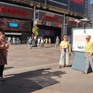 15 godina postojanja udruge UZOR - izložba na postamentima na Korzu