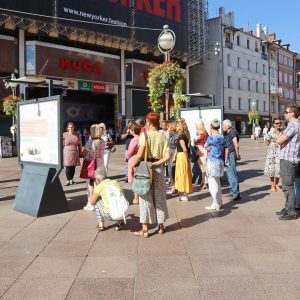 15 godina postojanja udruge UZOR - izložba na postamentima na Korzu