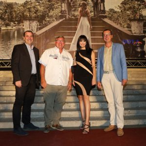 Marko Filipović, Vojko Obersnel, Petar Škarpa s Ivanom Delač / Foto: Josip Čekada