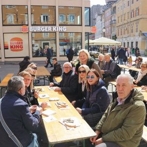 Tradicionalna marenda s građanima na Korzu uoči Uskrsa