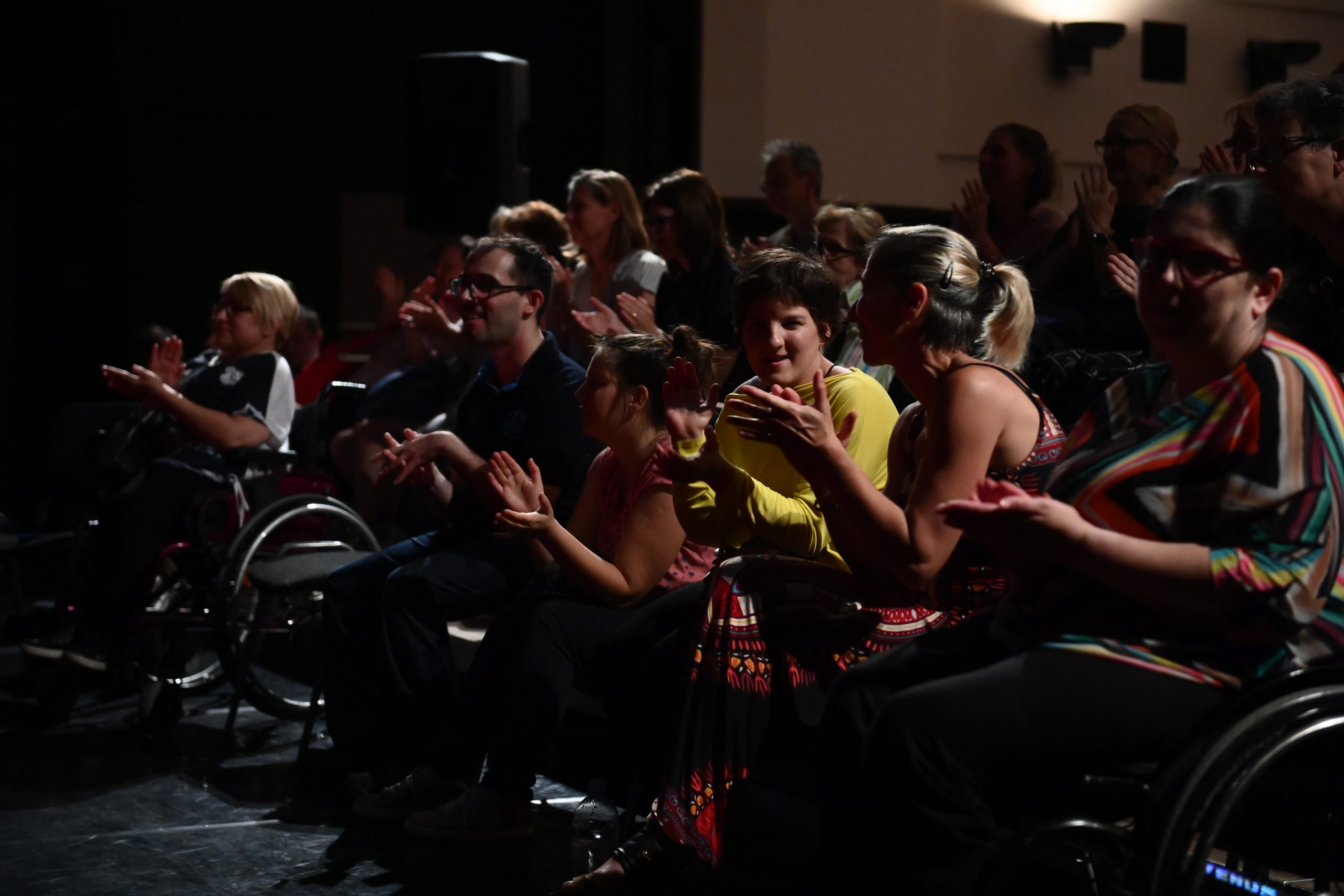 Publika u HKD-u na Sušaku