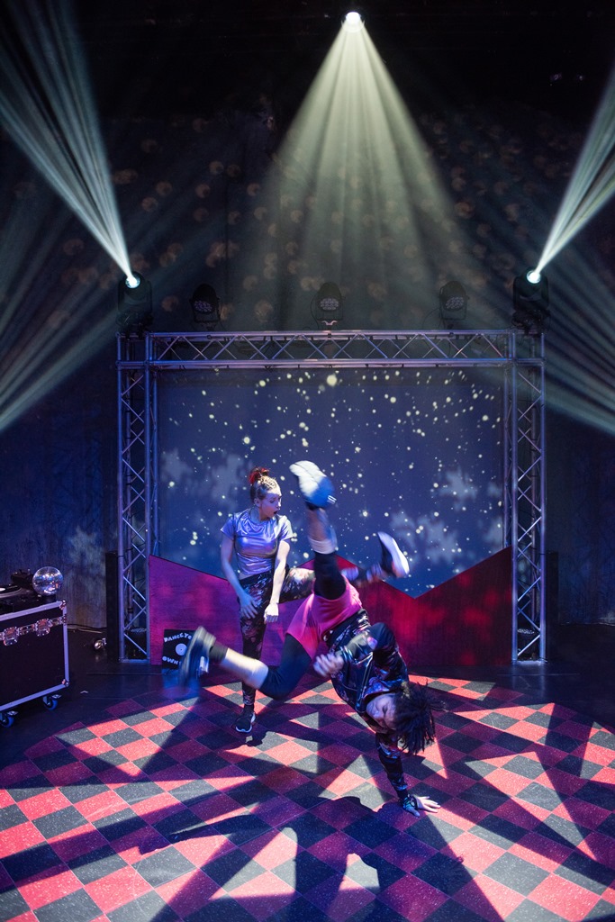 Francis Footwork_VR predstava_ foto_Hugo-Glendinning