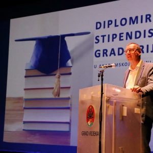 Prijem za diplomirane i nove stipendiste