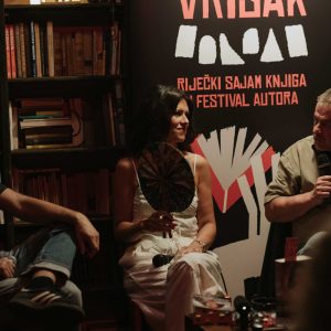 Frida Šarar i Srđan Valjarević u Dnevnom boravku / Foto: Tanja Kanazir