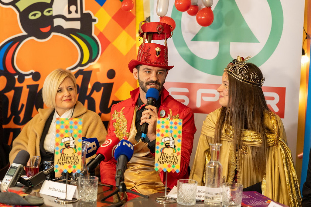 Gradonačelnica Iva Rinčić, meštar Sandi i bivša Kraljica Riječkog karnevala Nora Marčelja